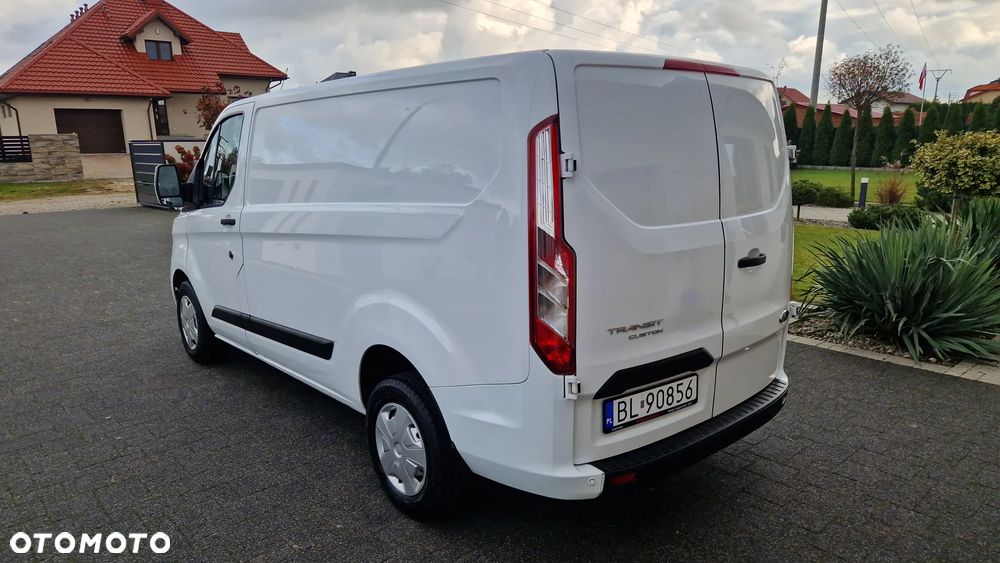 Ford TRANSIT CUSTOM - 4