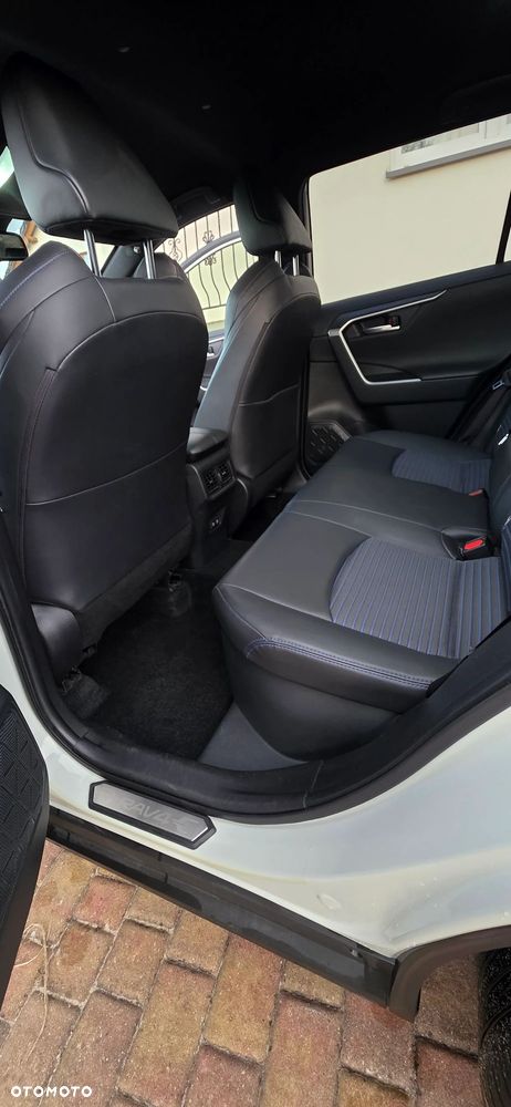 Toyota RAV4 - 13