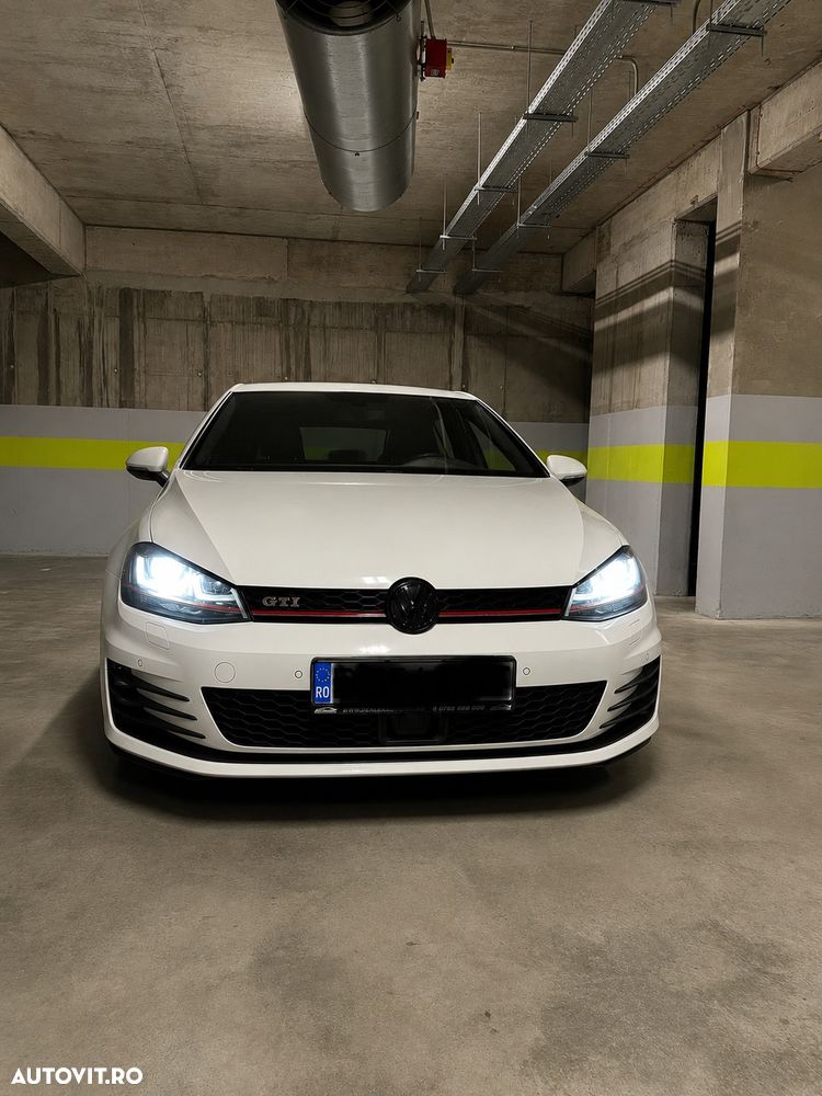 Volkswagen Golf 2.0 TSI BMT DSG GTI - 1