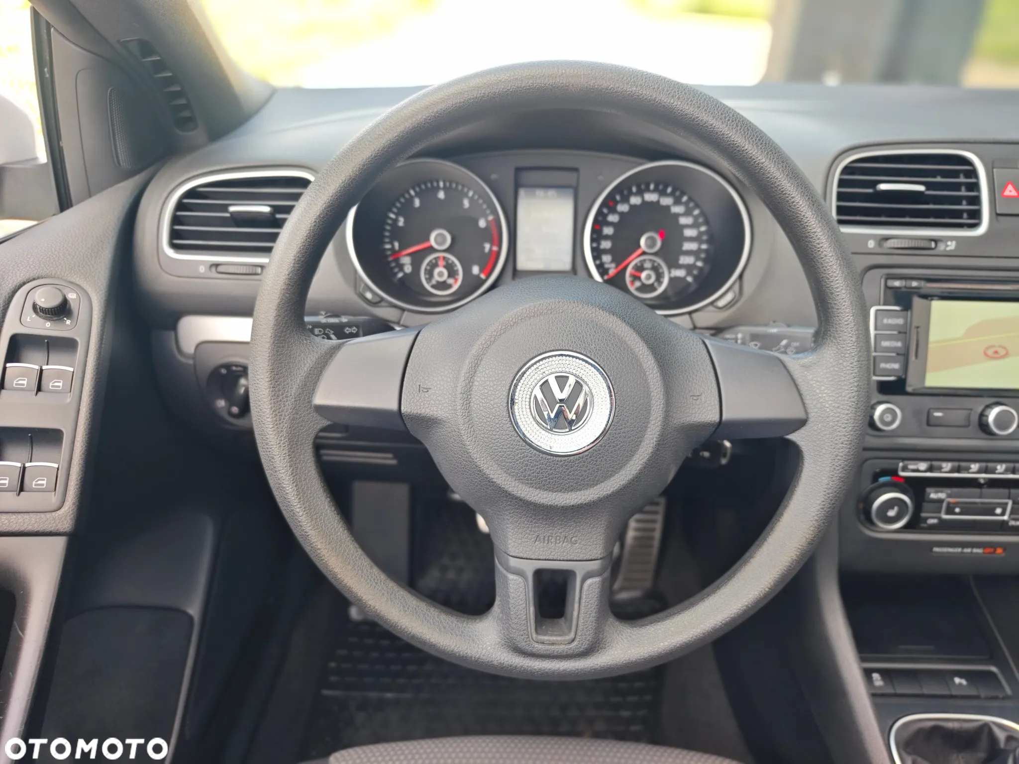 Volkswagen Golf Cabrio 1.2 TSI BlueMotion Technology Exclusive - 11