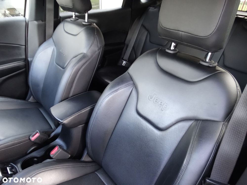 Jeep Compass - 11