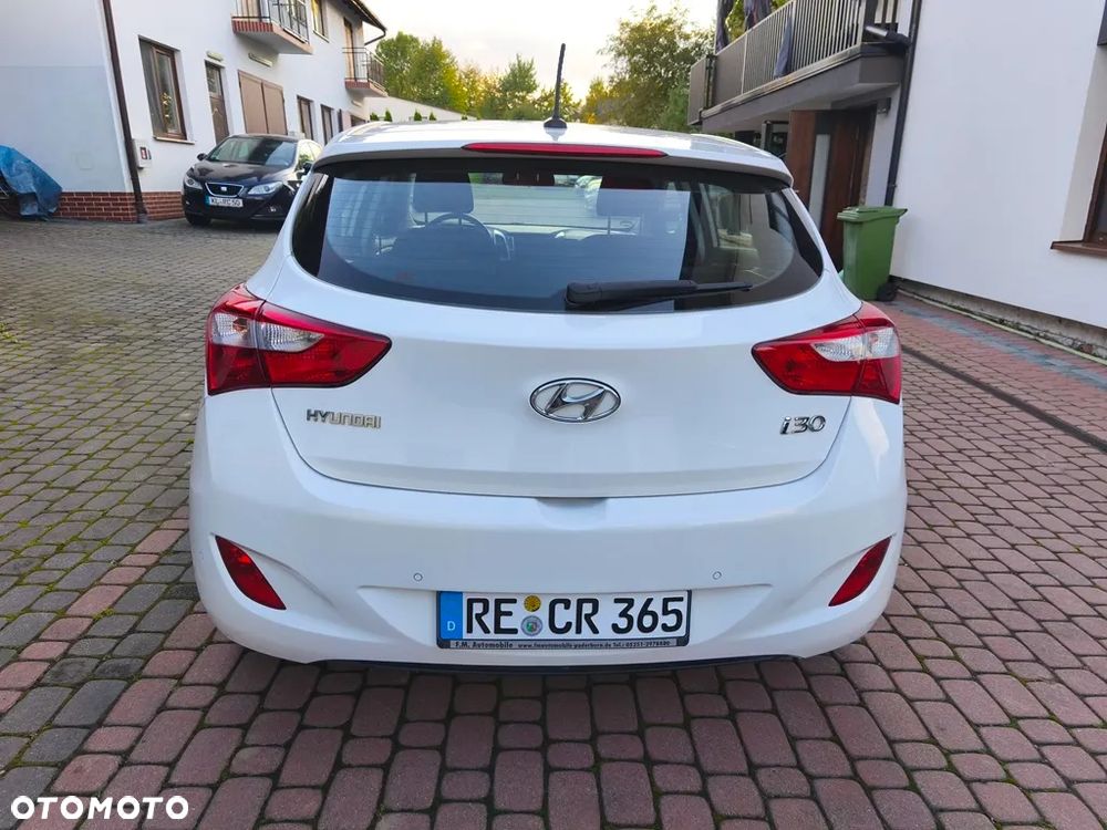 Hyundai i30 1.4 Trend - 13