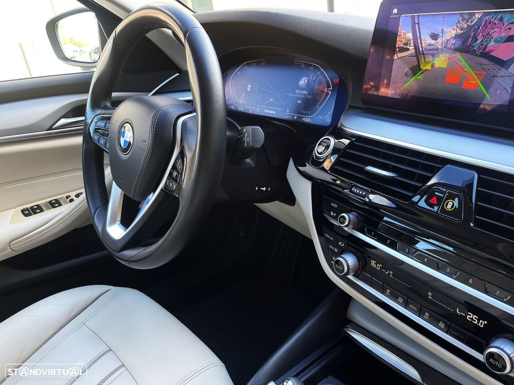 BMW 520 d Line Luxury Auto - 24