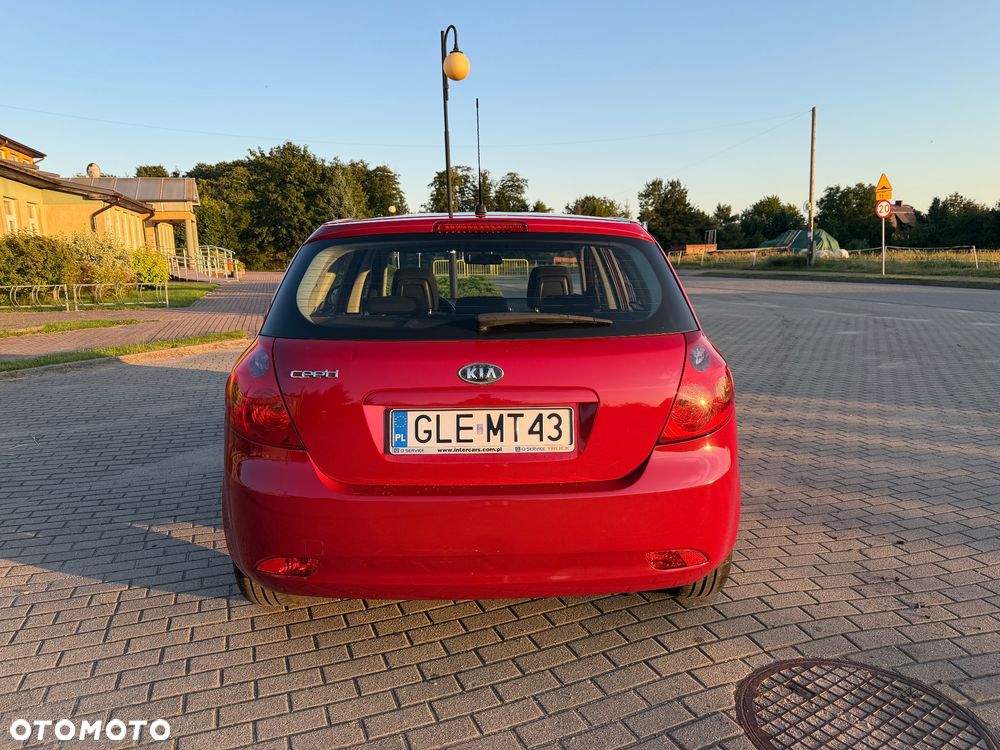 Kia Ceed 1.6 Crdi Comfort + - 26