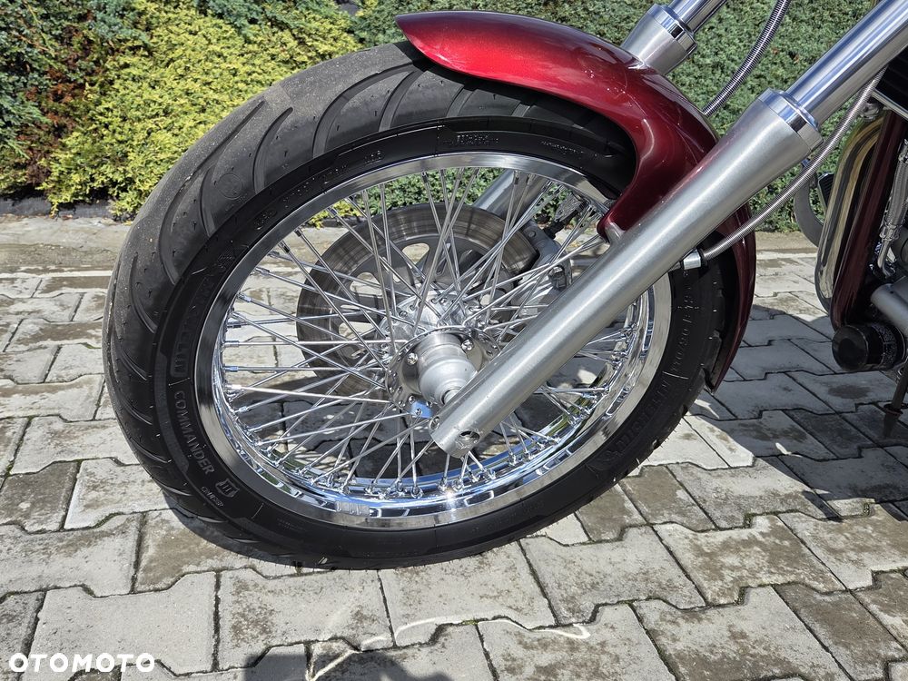 Suzuki Intruder - 33