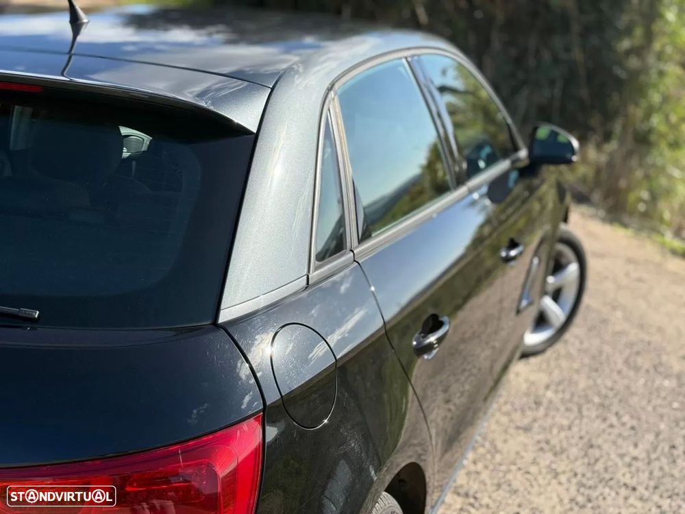 Audi A1 Sportback 1.2 TFSI Attraction - 40