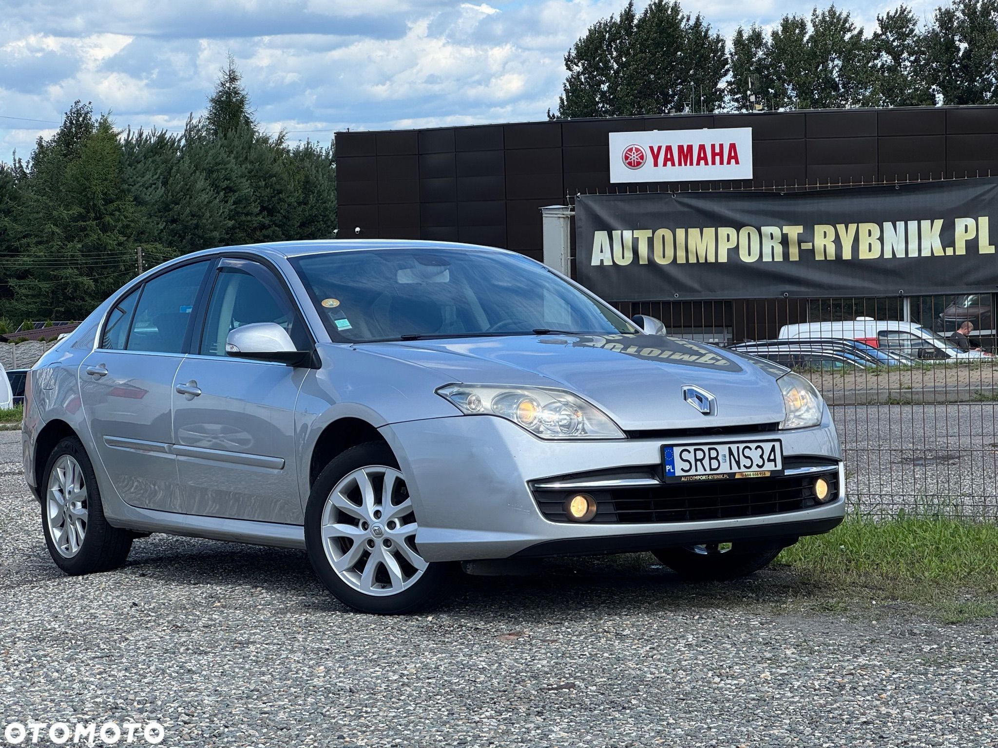 Renault Laguna - 1