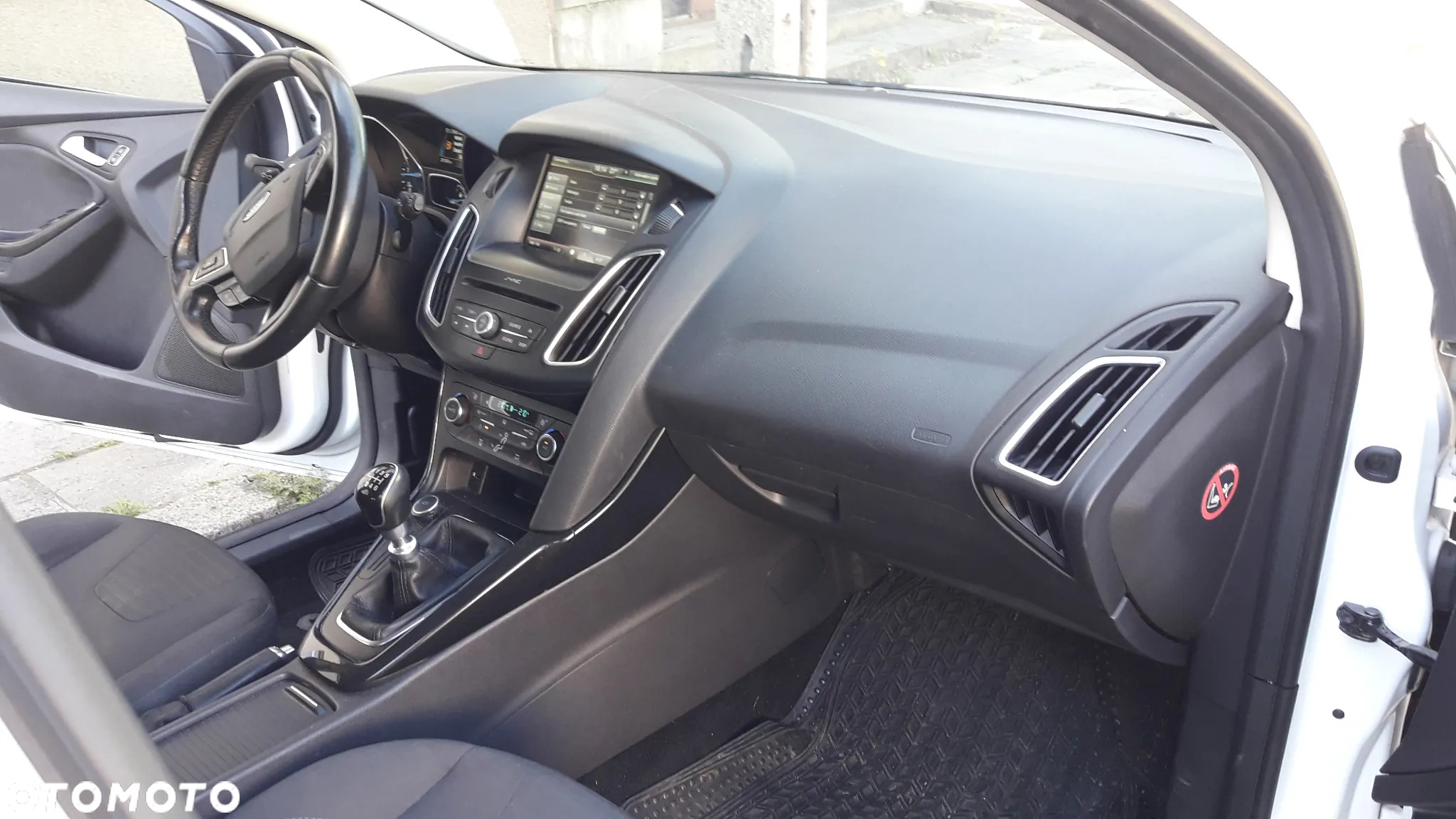 Ford Focus 1.5 EcoBlue Start-Stopp-System COOL&CONNECT DESIGN - 10