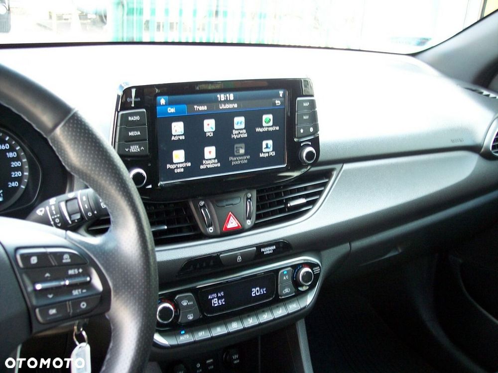 Hyundai i30 1.4 T-GDI GO Plus - 24