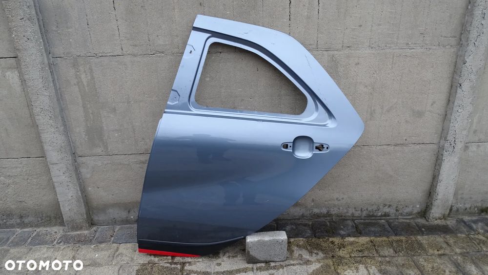 TOYOTA AYGO X - drzwi tylne lewe - 1