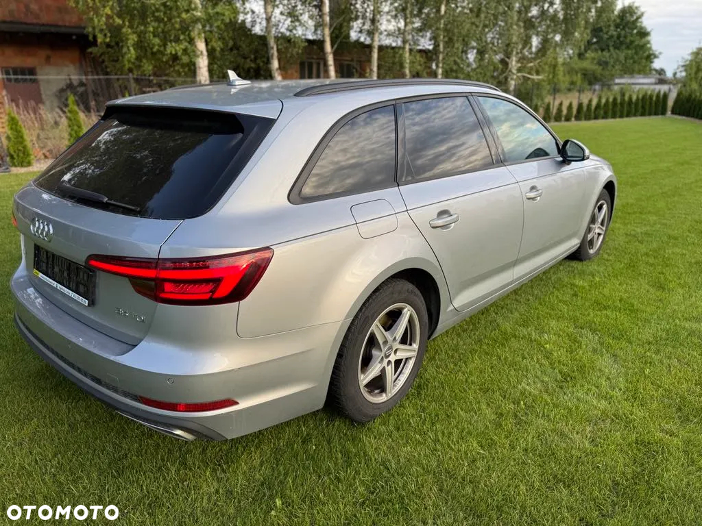 Audi A4 35 TDI S tronic - 11