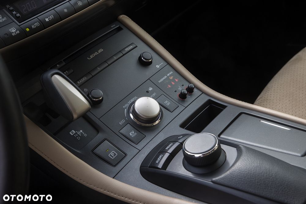 Lexus CT 200h Comfort - 18