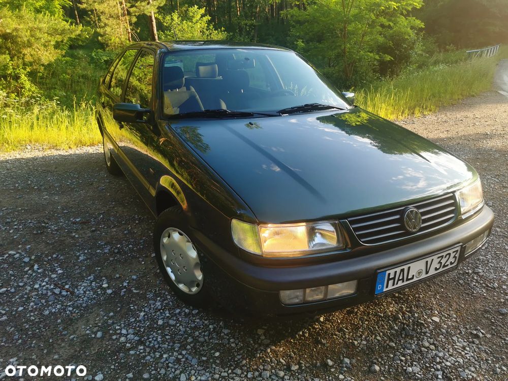 Volkswagen Passat 1.8 GL - 10