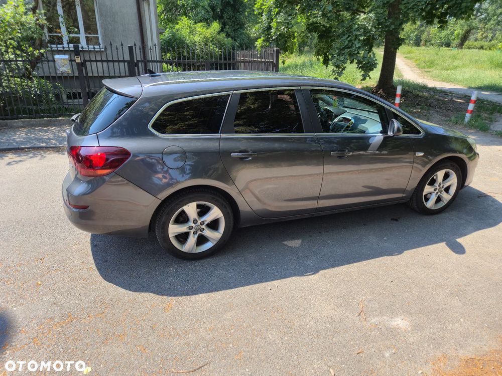 Opel Astra 1.4 T Cosmo - 5