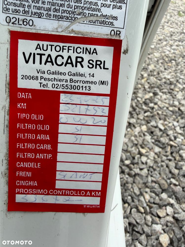Toyota Auris Hybrid 135 Premium - 19