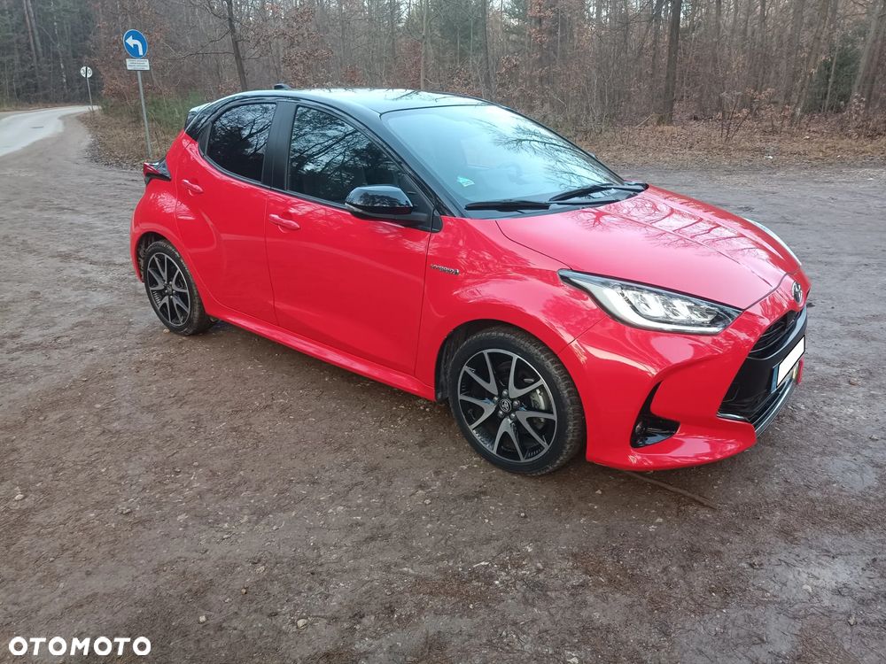 Toyota Yaris Hybrid 100 Premium - 2