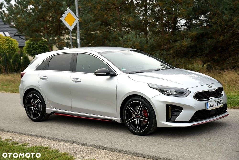 Kia Ceed - 30