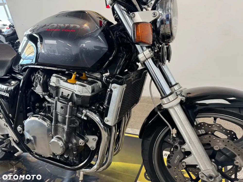 Honda CB - 9