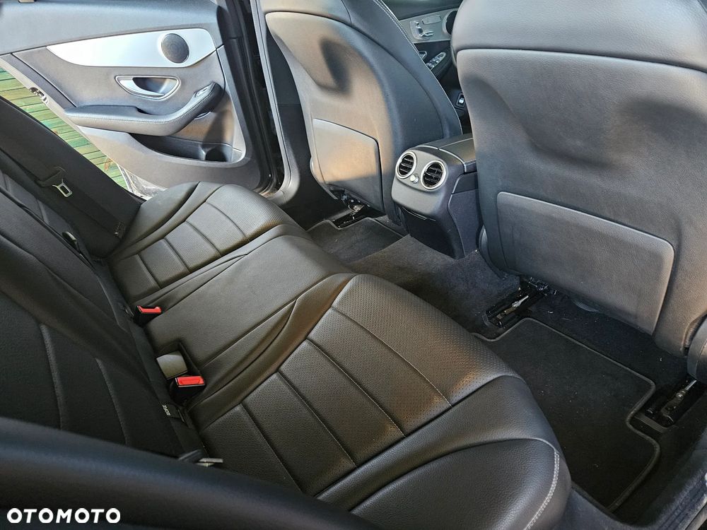 Mercedes-Benz Klasa C 300 9G-TRONIC Avantgarde - 13