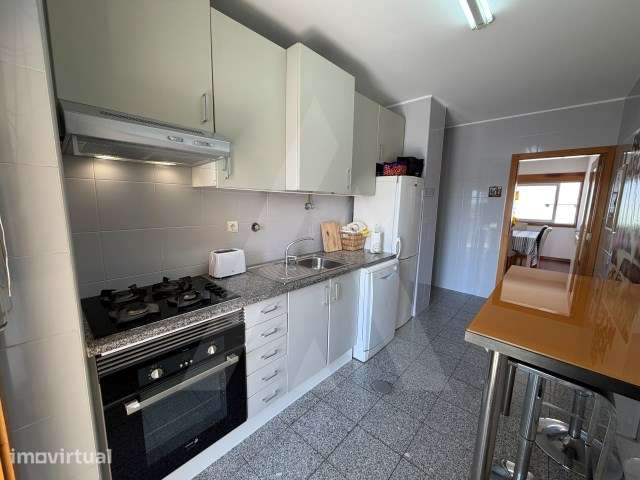 Apartamento T2 mobilado e equipado  junto ao C.C. Glicínias - Grande imagem: 5/19