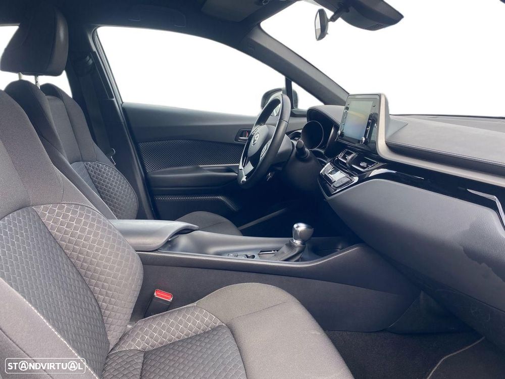 Toyota C-HR - 8