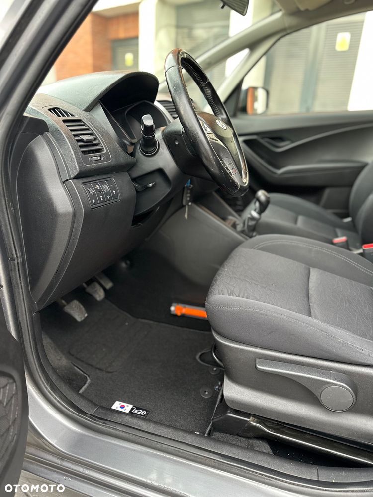 Hyundai ix20 1.4 blue Trend - 22