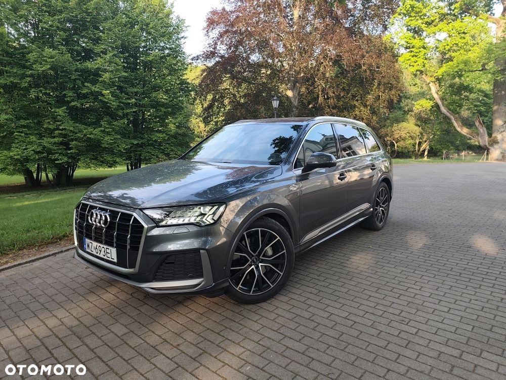 Audi Q7 - 1