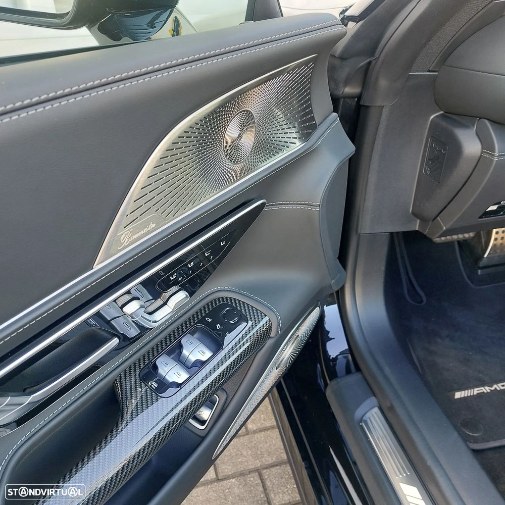 Mercedes-Benz SL 63 AMG 4Matic+ - 17