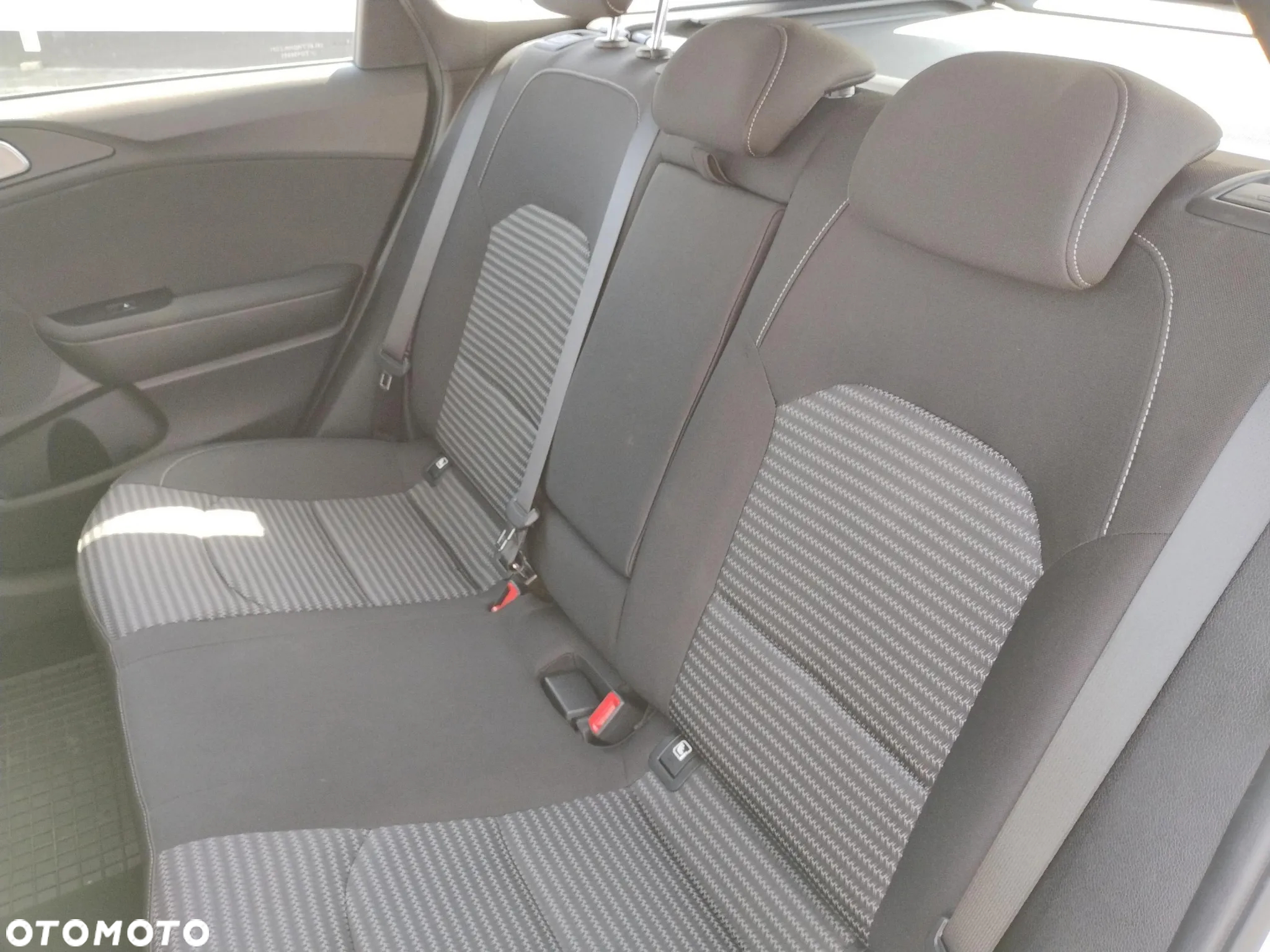 Kia Ceed 1.5 T-GDI M DCT - 16