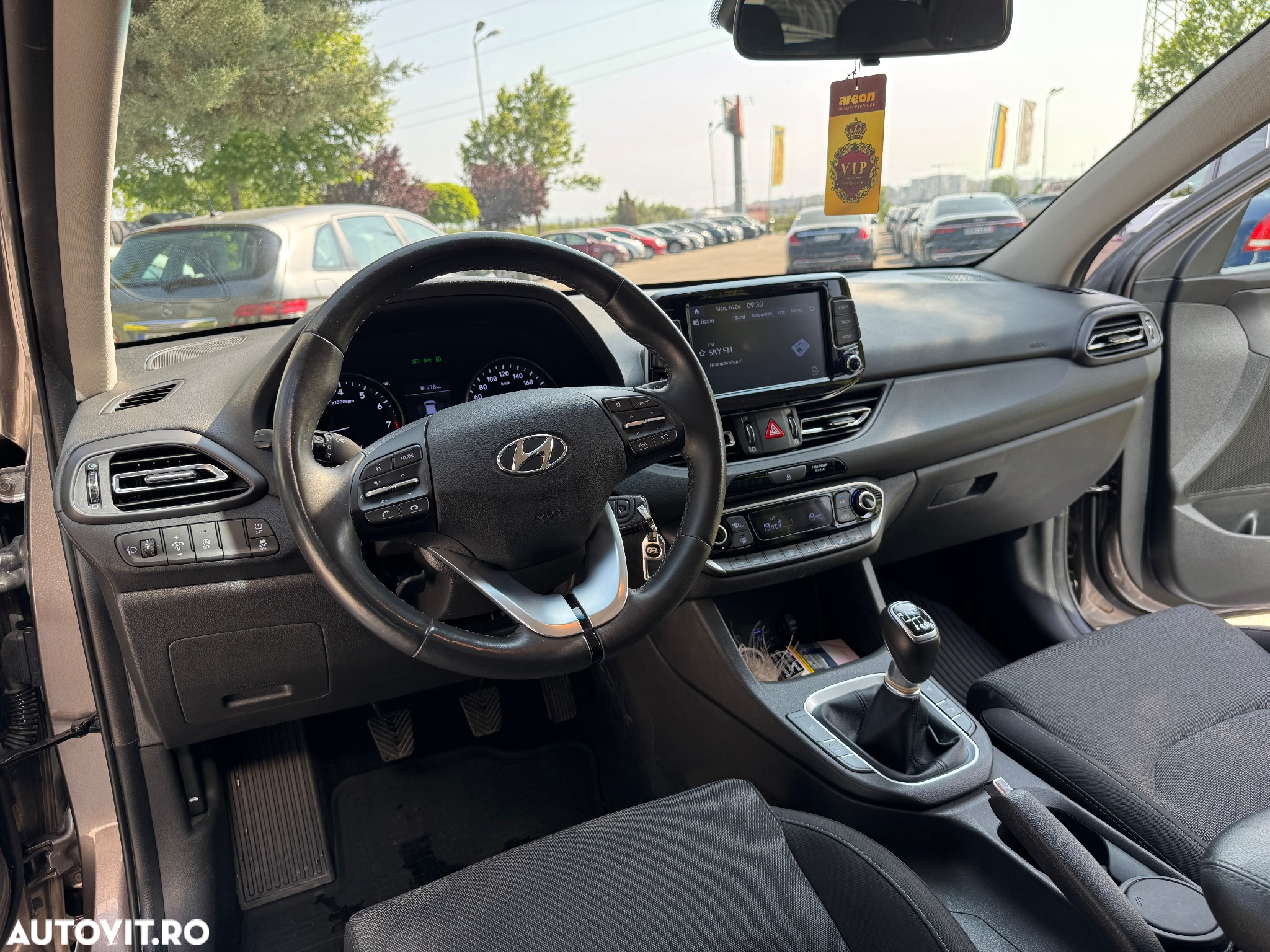 Hyundai i30 1.5 110CP 5DR M/T Comfort - 16