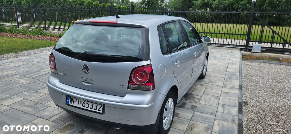 Volkswagen Polo 1.4 16V Sportline - 3