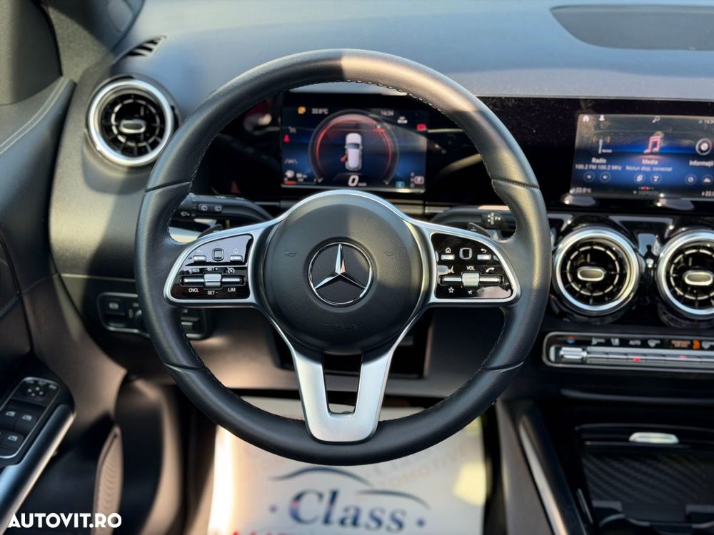 Mercedes-Benz GLA - 17