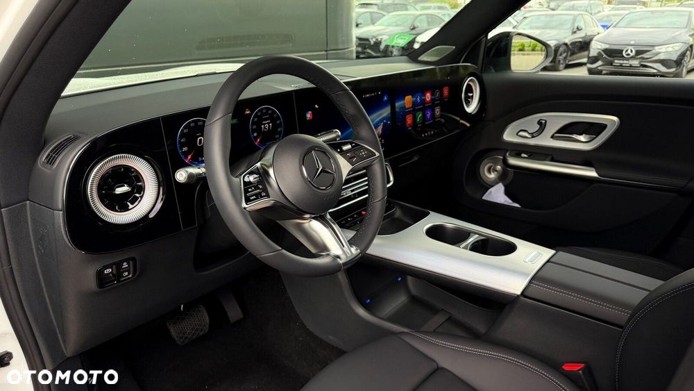 Mercedes-Benz GLB - 30