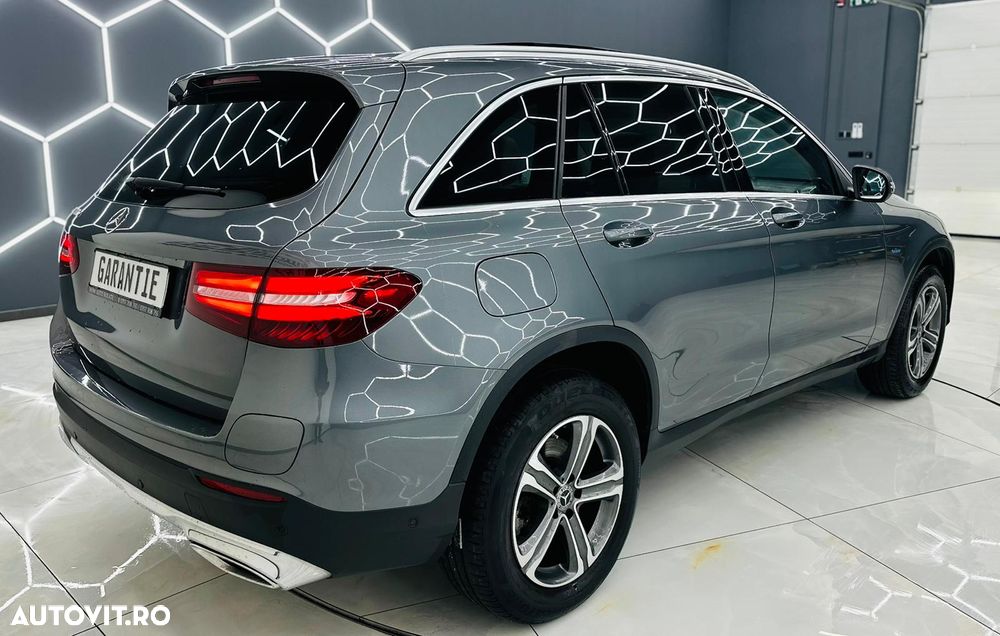 Mercedes-Benz GLC - 4