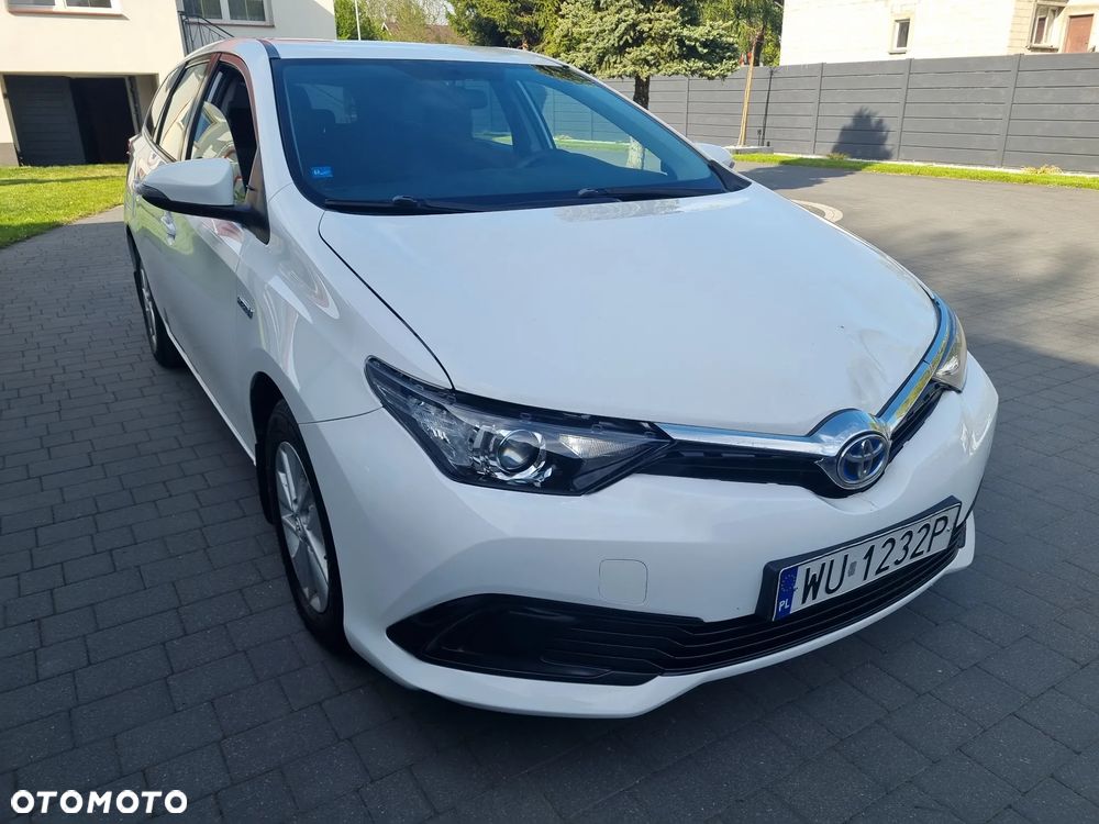 Toyota Auris Hybrid 135 Active - 10