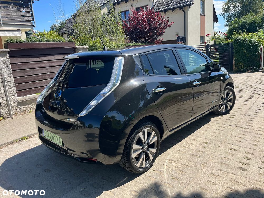 Nissan Leaf 30 kWh (mit Batterie) Tekna - 3