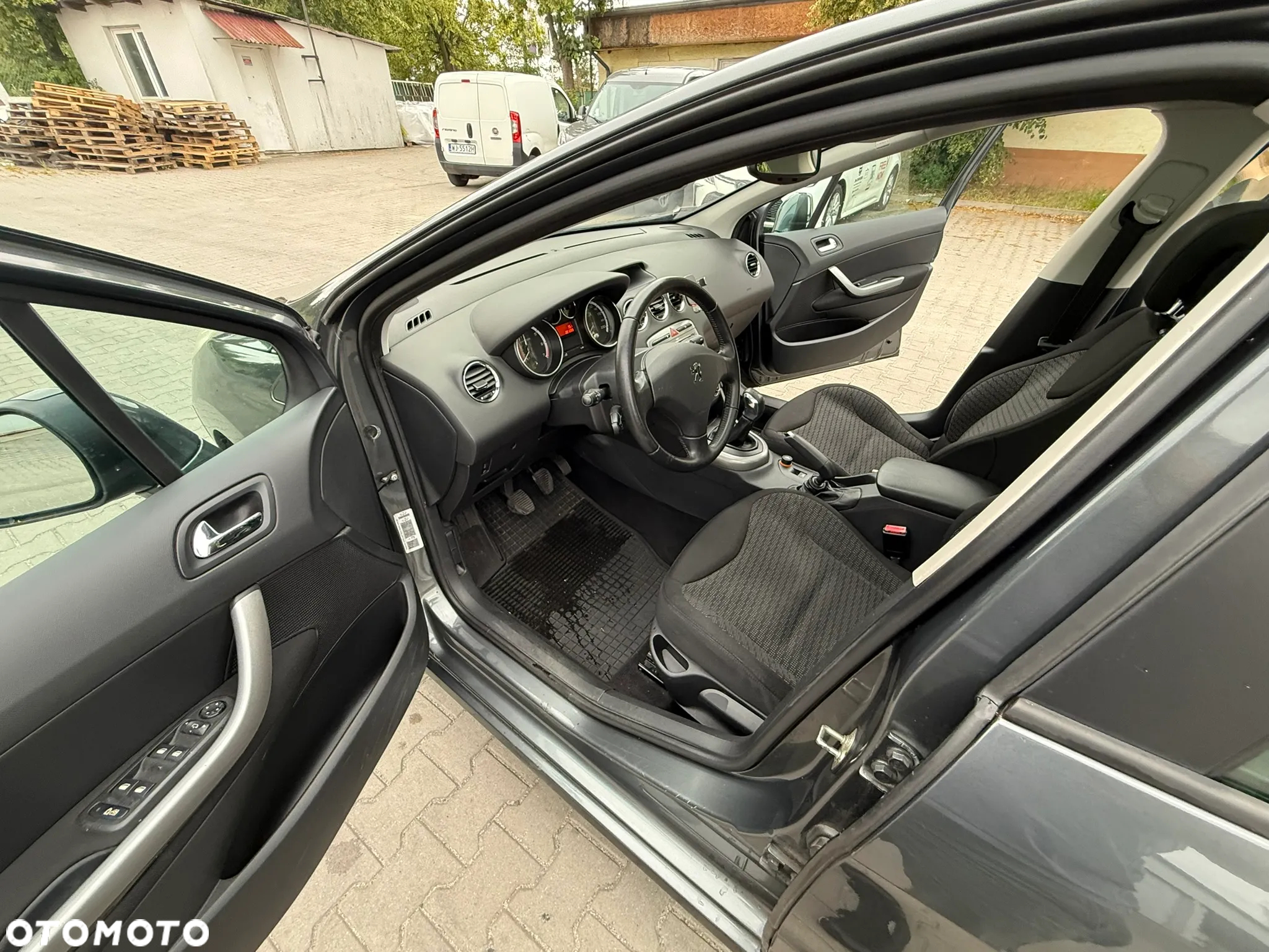 Peugeot 308 1.6 Premium - 17