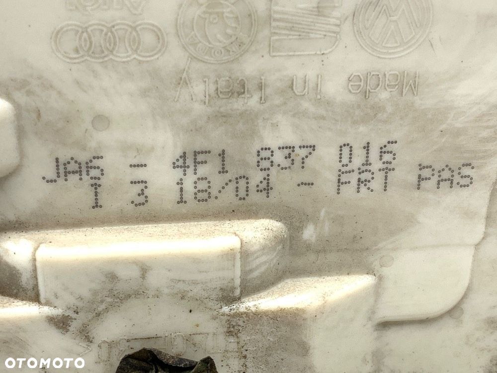 ZAMEK DRZWI PRAWY PRZÓD - 76.00 PLN - AUDI A6 C6 (4F2) 2004 - 2011 2.4 130 kW [177 KM] benzyna 2004 - 4