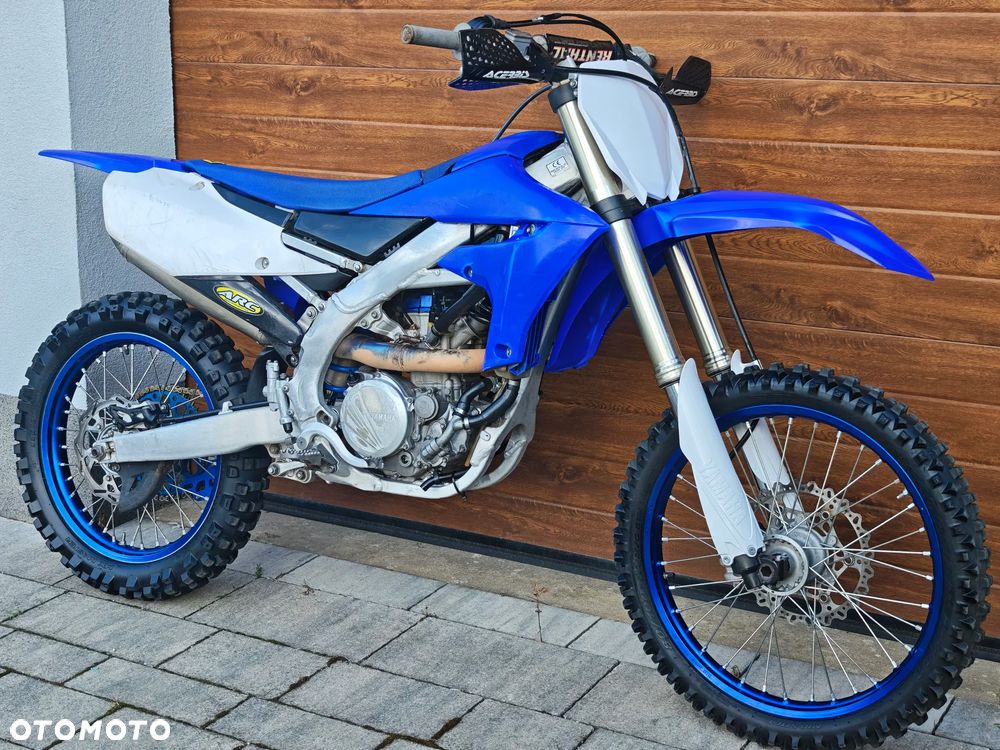 Yamaha YZF - 3