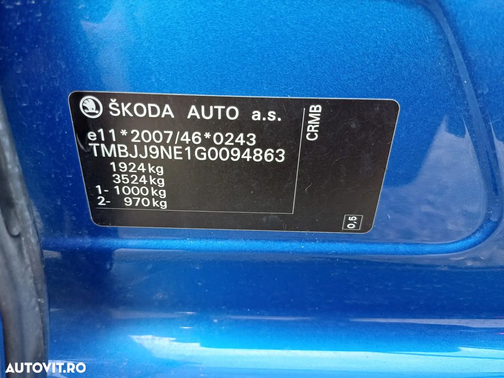 Skoda Octavia 2.0 TDI STYLE - 7