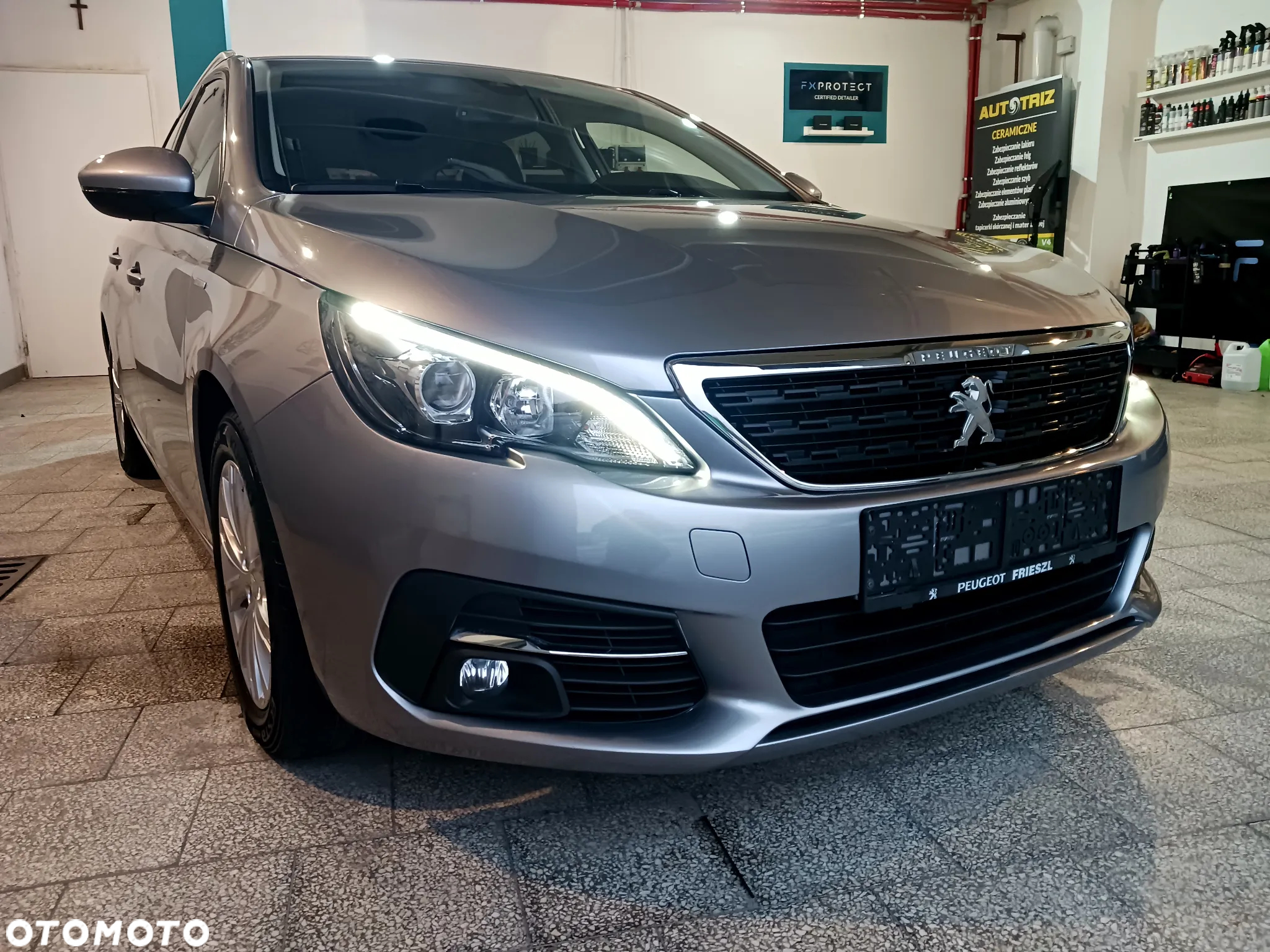 Peugeot 308 SW BlueHDi 130 Stop & Start Allure Pack - 2