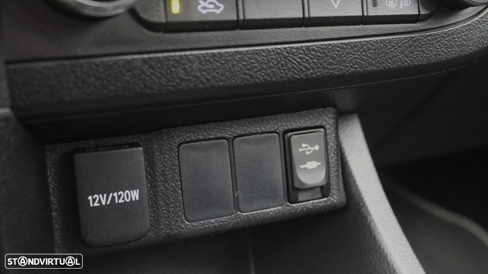 Toyota Auris 1.4 D-4D Exclusive - 26