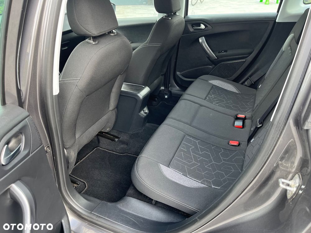 Peugeot 2008 1.2 Pure Tech Active - 8