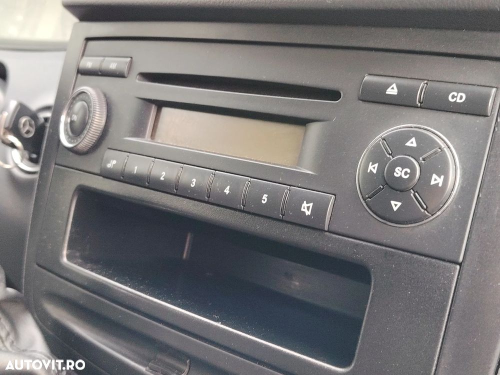 Mercedes-Benz Vito - 25