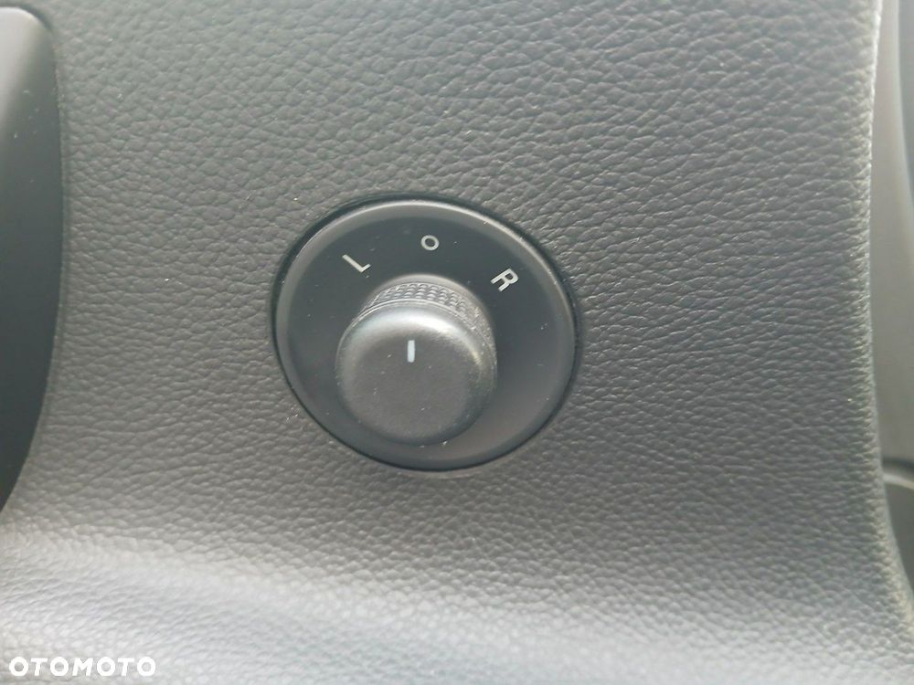 Opel Astra 1.6 CDTI Cosmo - 26