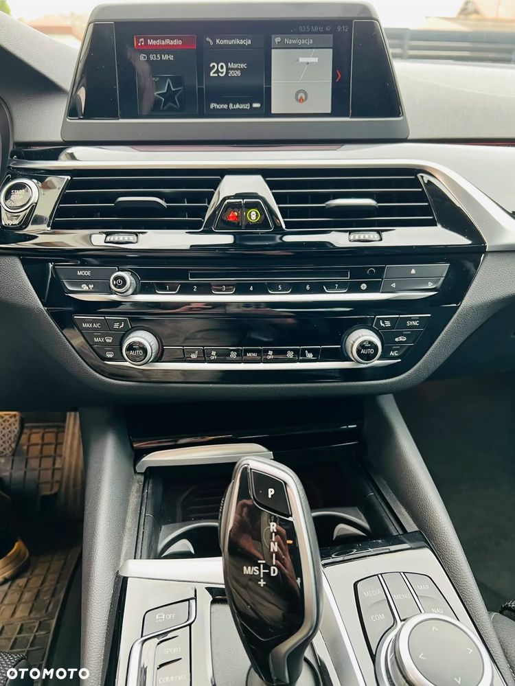 BMW Seria 5 520i GPF Sport Line sport - 14