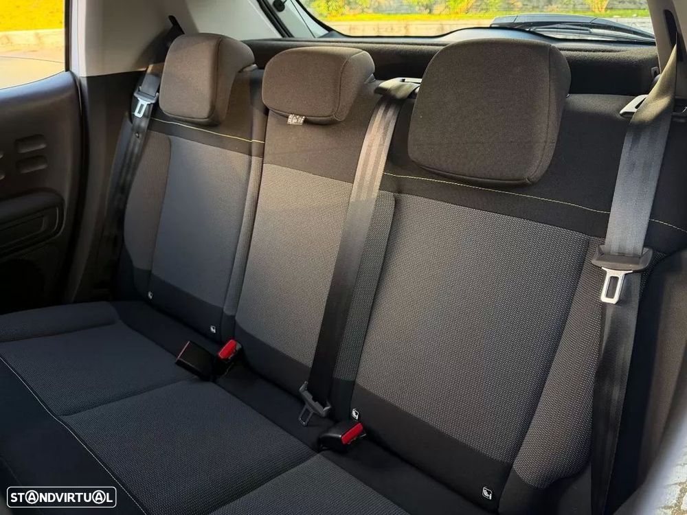 Citroën C3 1.2 PureTech Shine EAT6 - 10