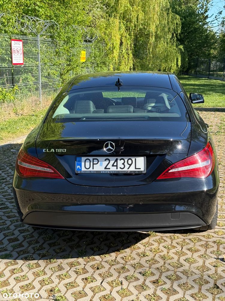 Mercedes-Benz CLA 180 7G-DCT - 10