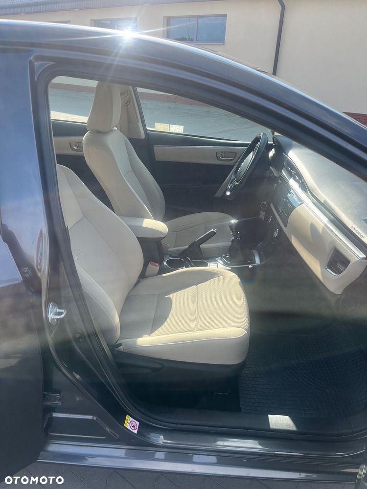 Toyota Corolla 1.6 Premium - 8