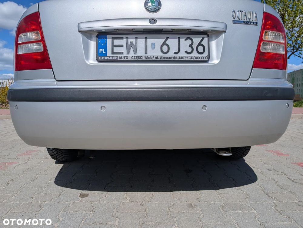 Skoda Octavia 1.6 Tour - 4